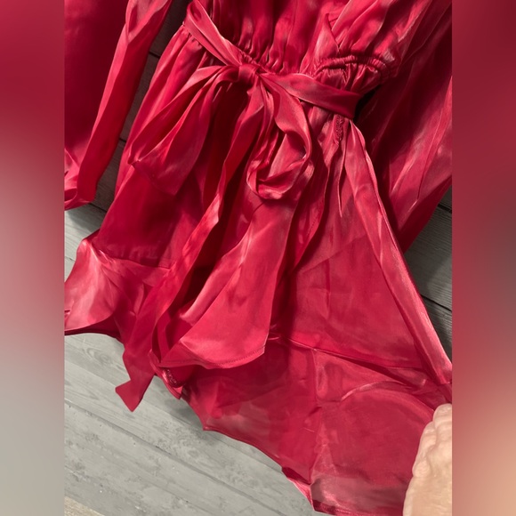 NWOT Vici Red Be The Love High Sheen Ruffle Mini Dress Sz Medium - Picture 12 of 14